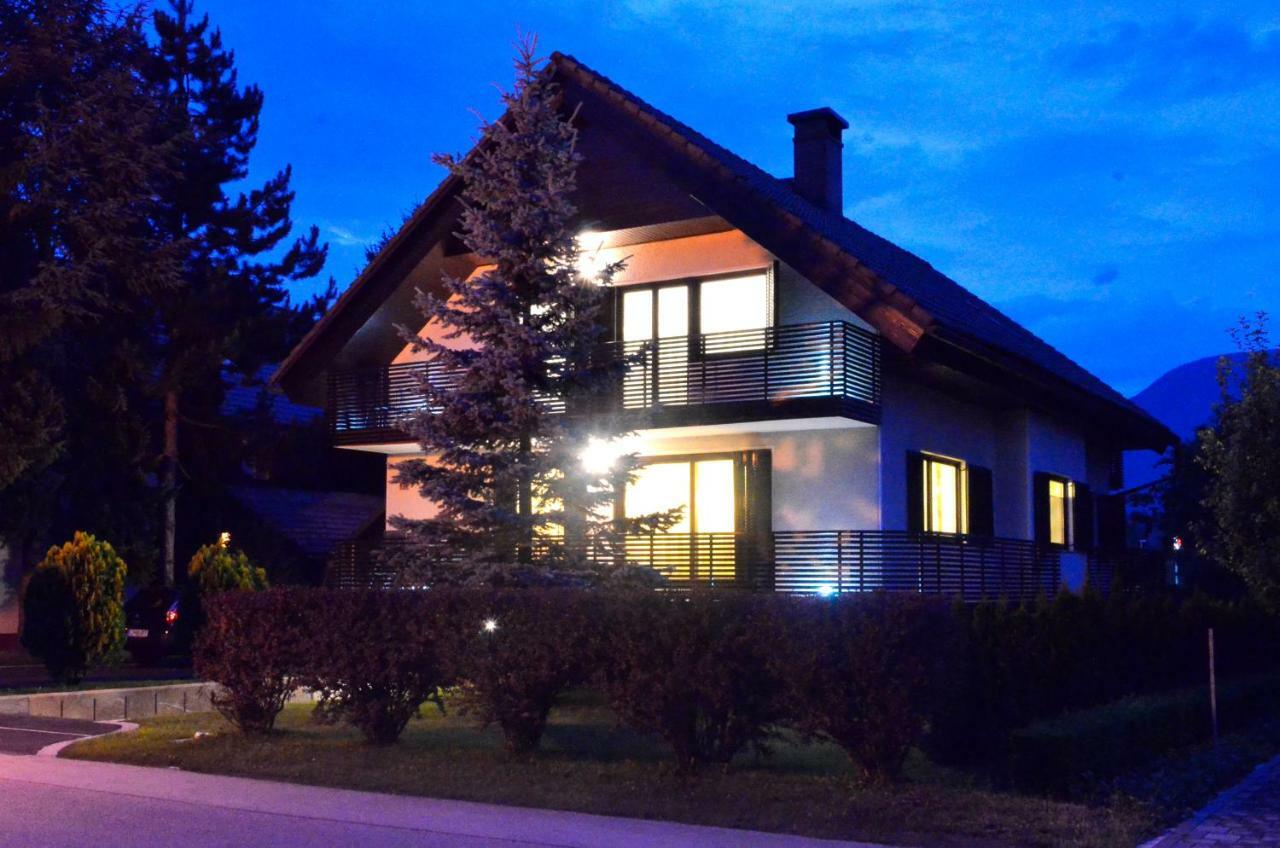 Apartment Galerija Radovljica Eksteriør billede